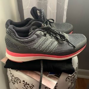 Adidas tennis shoes